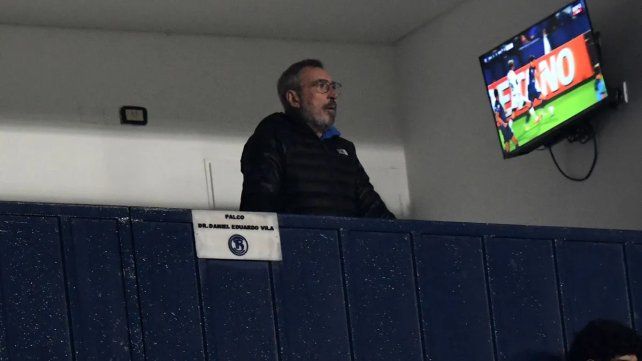 Daniel Vila se quejó de los arbitrajes: Jugamos contra 12