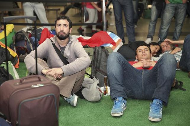 Los latinos que viven en la terminal de ómnibus de Río de Janeiro