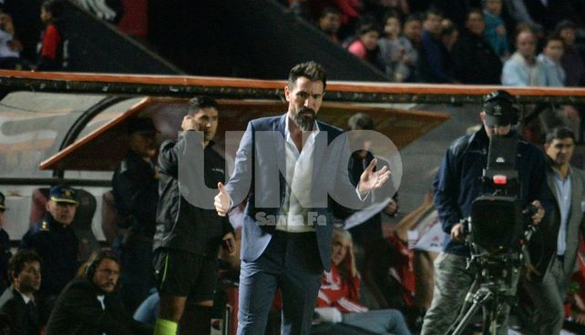 Domínguez dejó afuera del equipo a Vera y espera por Clemente