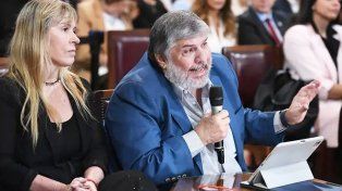 José Mayans pidió el juicio político contra Adorni.