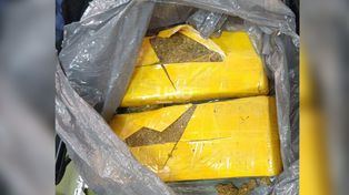 El preso llevaba la vianda, dos ladrillos de marihuana