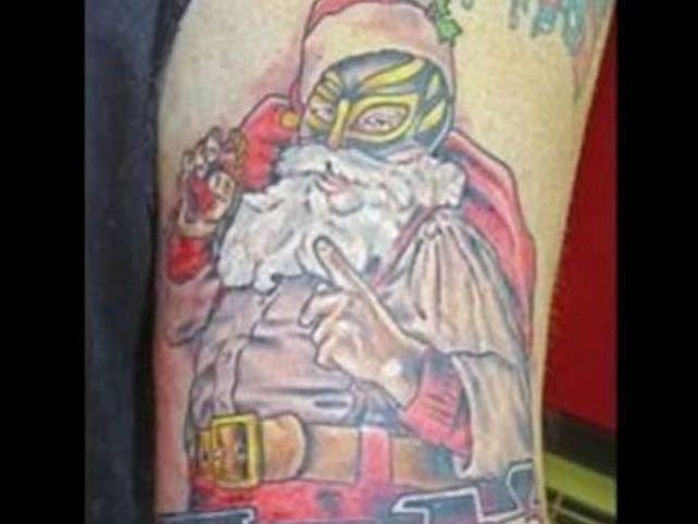 Zoncera navideña: una galería de tatuados con motivos navideños