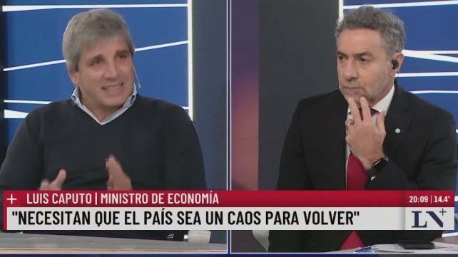 El ministro de Economía Luis Ttot Caputo con Luis Majul El ministro de Economía Luis Ttot Caputo con Luis Majul