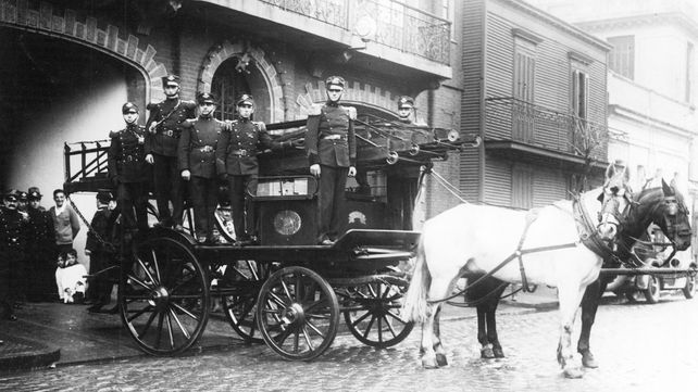 Día del bombero voluntario: historia tras una desgracia