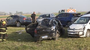 Las imágenes del choque en cadena en la autopista a Córdoba