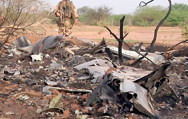 Pavoroso. El Boeing operado por la aerolínea Air Algérie era de la compañía española Swiftair. Cayó en una zona donde hay extremistas islámicos y traficantes.