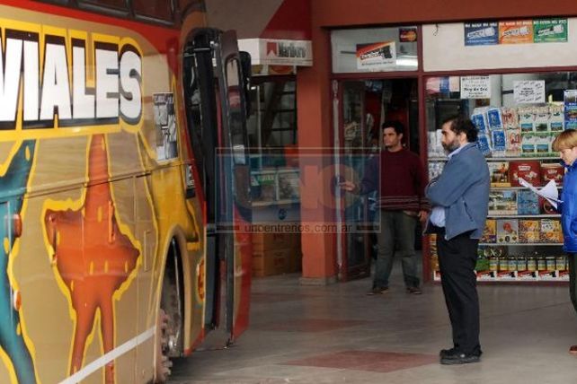 Se puede viajar parado a Santa Fe en Fluviales pero no en Etacer