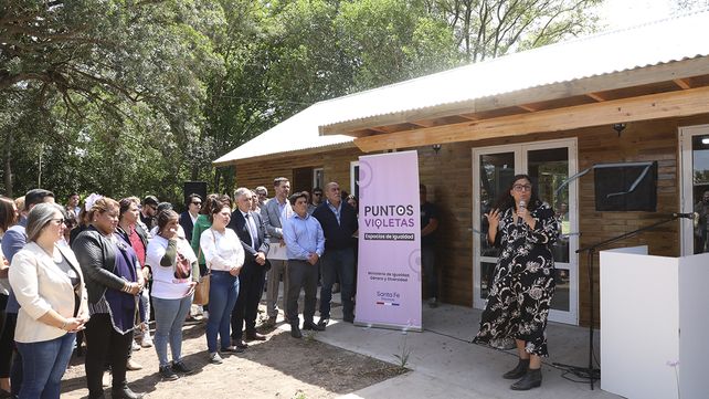 La provincia inauguró un nuevo Punto violeta en Sauce Viejo con el nombre de Alejandra Ironici