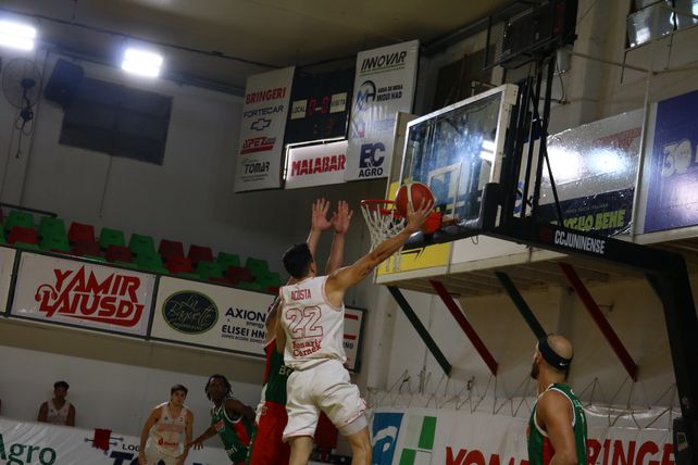 Provincial sigue spñando en la Liga Argentina de Básquet y es el mejor de todos.