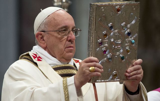 El pontífice habló en su homilía de la alegría sacerdotal. (Foto: AP)
