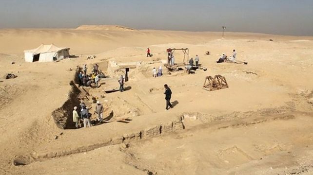 Sorprendente. La urbe está a pocos metros del templo Seti-1.&nbsp;