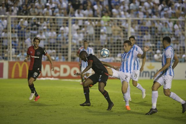 Newells sumó un punto en un partido que fue incierto hasta el final