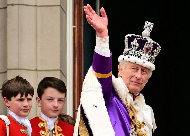 El rey Carlos III y Camila fueron coronados en una histórica ceremonia en el Reino Unido