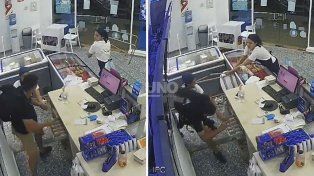 Las empleadas de la heladería intentaron impedir un robo a sillazos&nbsp;