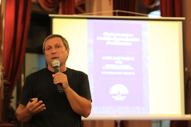 Cerdá fue aplaudido de pie en Paraná. Foto&nbsp;UNO&nbsp;Diego Arias.&nbsp;