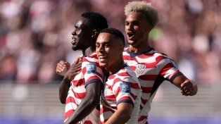Estados Unidos le ganó a Bosnia y clasificó a los octavos de final del Mundial