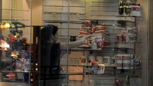 Aumento para empleados de comercio: cuánto cobrarán a partir de junio