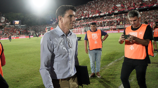 Mauricio Larriera, que conduce en la actualidad a Newell’s, estuvo al frente de Godoy Cruz durante el último semestre de 2017.&nbsp;