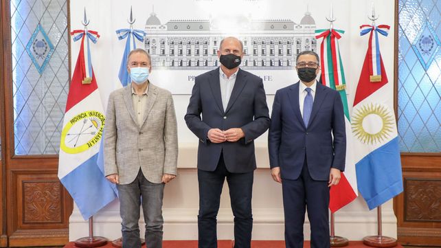 Perotti, Schiaretti y el Fondo Kuwaití firmaron el convenio para el Acueducto Interprovincial