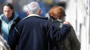 Confirman aumento del 20,87% para jubilados y refuerzo de $55.000 para quienes cobran la mínima