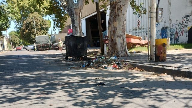 Asesinaron a balazos en su camioneta al dueño de una reconocida panchería
