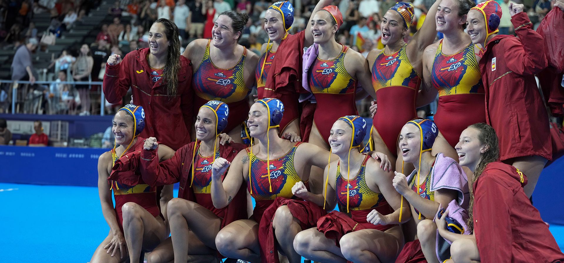 Las jugadoras españolas celebran tras el partido de cuartos de final femenino entre Canadá y España, en los Juegos Olímpicos de Verano de 2024, el martes 6 de agosto de 2024, en París. (Foto AP/Luca Bruno) Las jugadoras españolas celebran tras el partido de cuartos de final femenino entre Canadá y España, en los Juegos Olímpicos de Verano de 2024, el martes 6 de agosto de 2024, en París. (Foto AP/Luca Bruno)