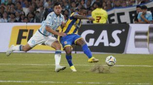 Jaminton Campaz fue titular en la victoria de Central ante Racing. Ahora sería preservado con River.