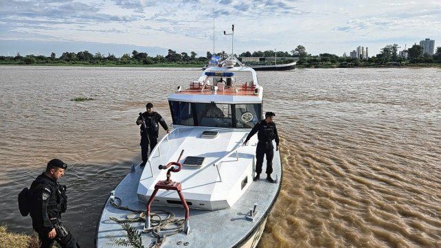 Hallaron el cadáver de un hombre de entre 40 y 50 años en el río Santa Fe a la altura del Museo de la Constitución