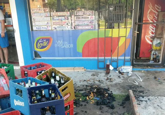 Se fueron de vacaciones y se les incendió el kiosco