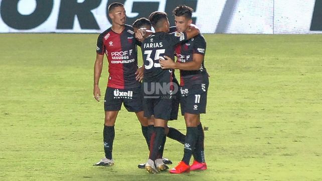Alexis Castro: Queremos pelear el torneo con Colón
