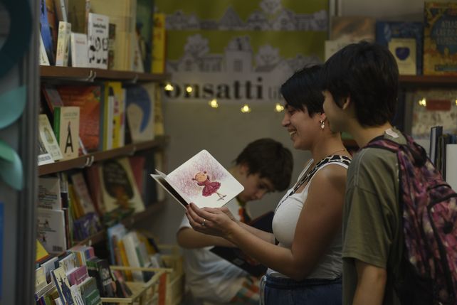 Largó la Feria del  Libro y hubo dos mil personas en el acto de inauguración