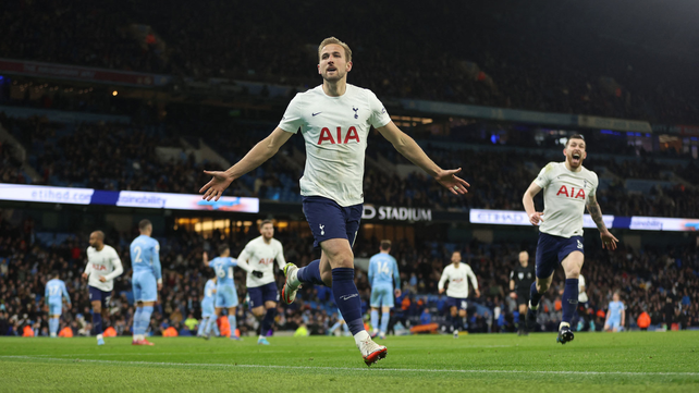 Tottenham dio el golpe ante el líder Manchester City
