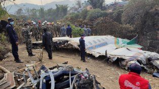 Encontraron las cajas negras del avión que se estrelló en Nepal