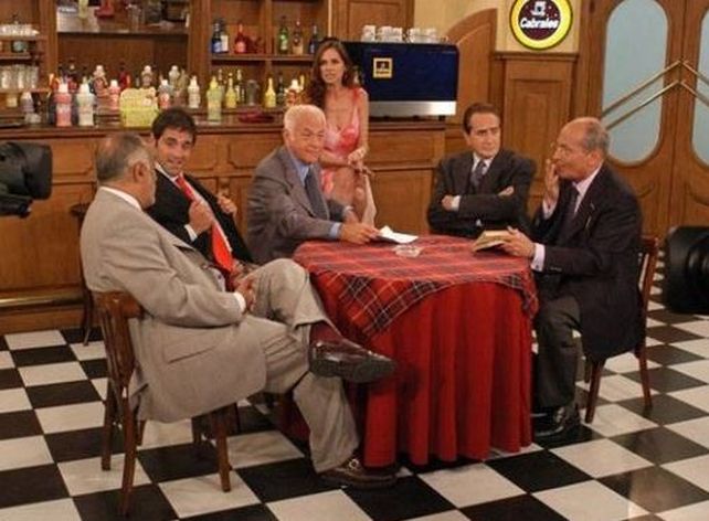 Polémica en el bar es uno de los programas clásicos de la televisión argentina.