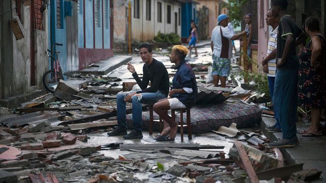 El huracán Matthew devastó Haití y castigó a Cuba en su camino hacia Bahamas y Florida