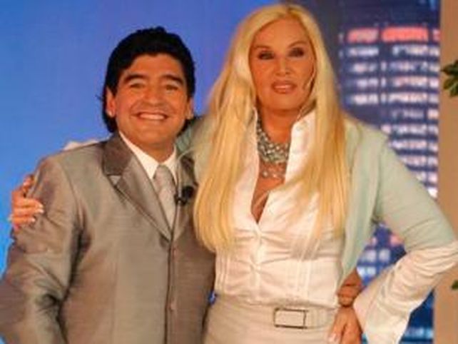 Maradona iría al programa de Susana a cambio de una importante suma de dinero