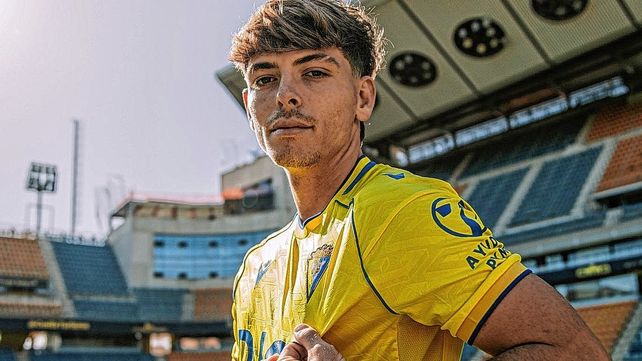 Tras irse libre de Unión, Cádiz presentó a Dómina: Quiero llevar al club al lugar que merece