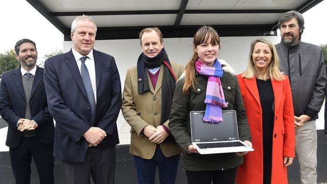 Jaime Perczyk y Gustavo Bordet Inauguraron edificio de escuela en Sauce Pinto