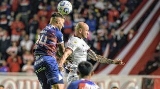 Unión busca romper una racha de más de dos décadas ante Newells en Rosario