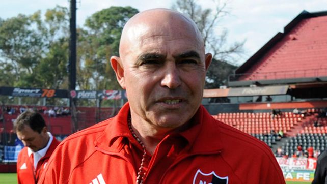 Chocho Llop es el candidato que más suena para asumir como técnico de Chacarita