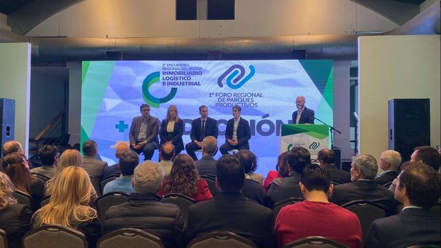 La inauguración oficial del evento se realizó el miércoles por la noche en La Fluvial.