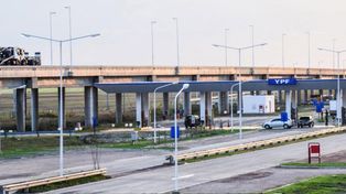 Cristina inauguró la estación de servicios más grande en la autopista a Córdoba