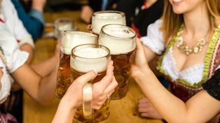 Investigadores belgas decidieron elaborar una cerveza especial hecha a base de orina