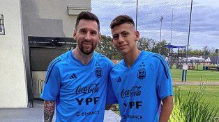 &nbsp;El Diablito Echeverri cumplió el sueño de conocer a Messi.
