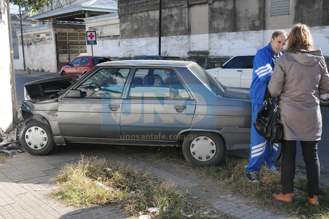 Accidente con suerte en la esquina de Lisandro de la Torre y Saavedra