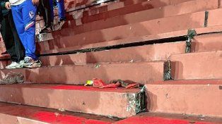 Pánico en la tribuna de Independiente por una falla estructural.