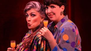 Marilina Baroni y Almendra Andenmatten protagonizan Leikaj, parte de la propuesta Cortas, que es parte de la agenda de teatro rosarina &nbsp;