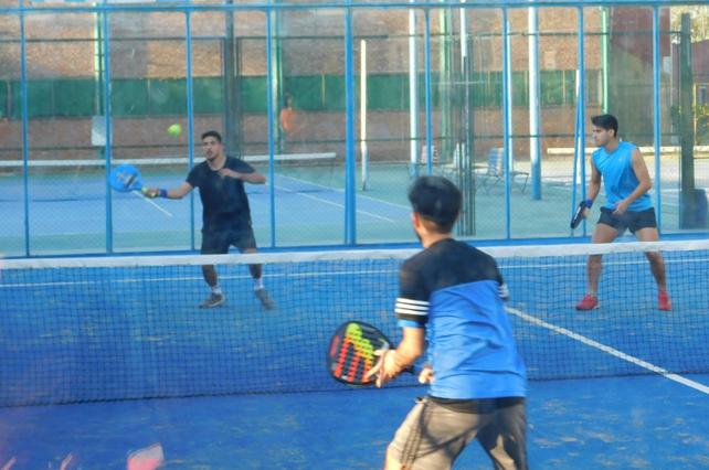 El pádel en Santa Fe ha tenido una explosión cuando reabrieron después de la cuarentena dispuesta por el covid-19.