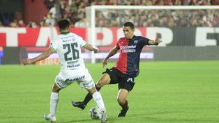 El paraguayo Velázquez levantó un poco su nivel ante Sarmiento y jugaría de arranque en la Bombonera.