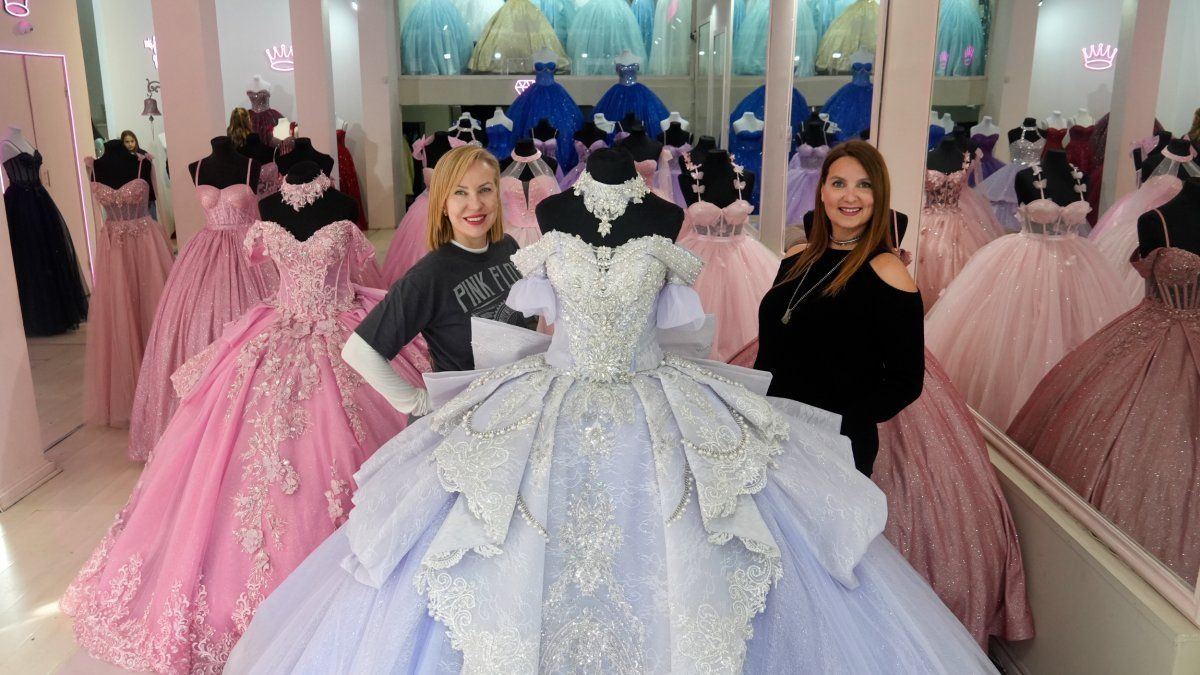 Hermanas y socias: diseñan vestidos fabulosos que se verán en una escena en Netflix